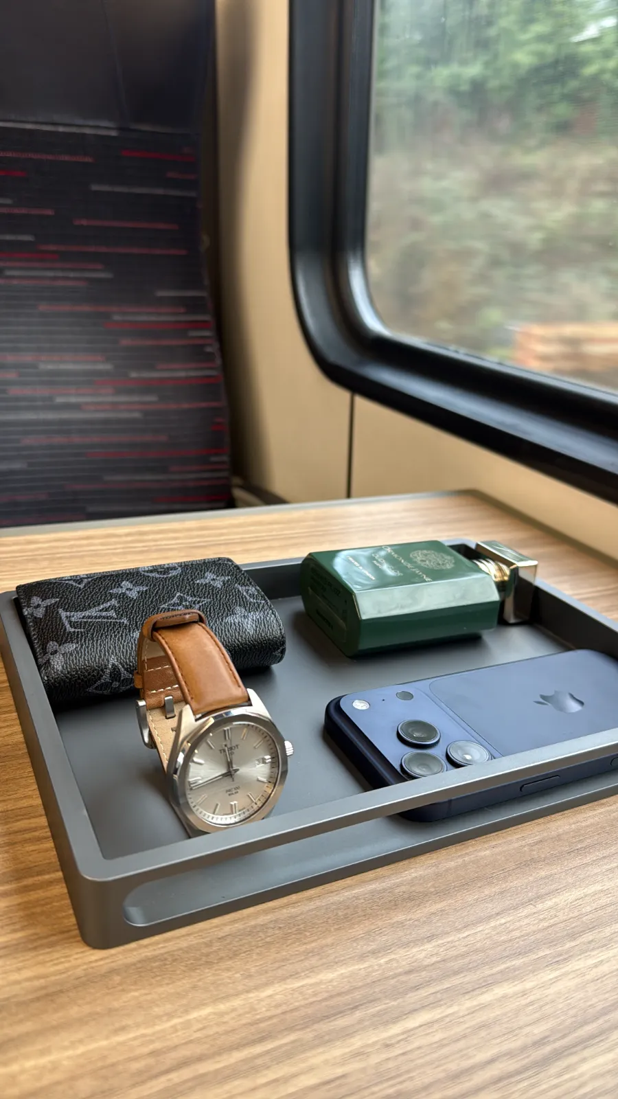 grey valet tray 5